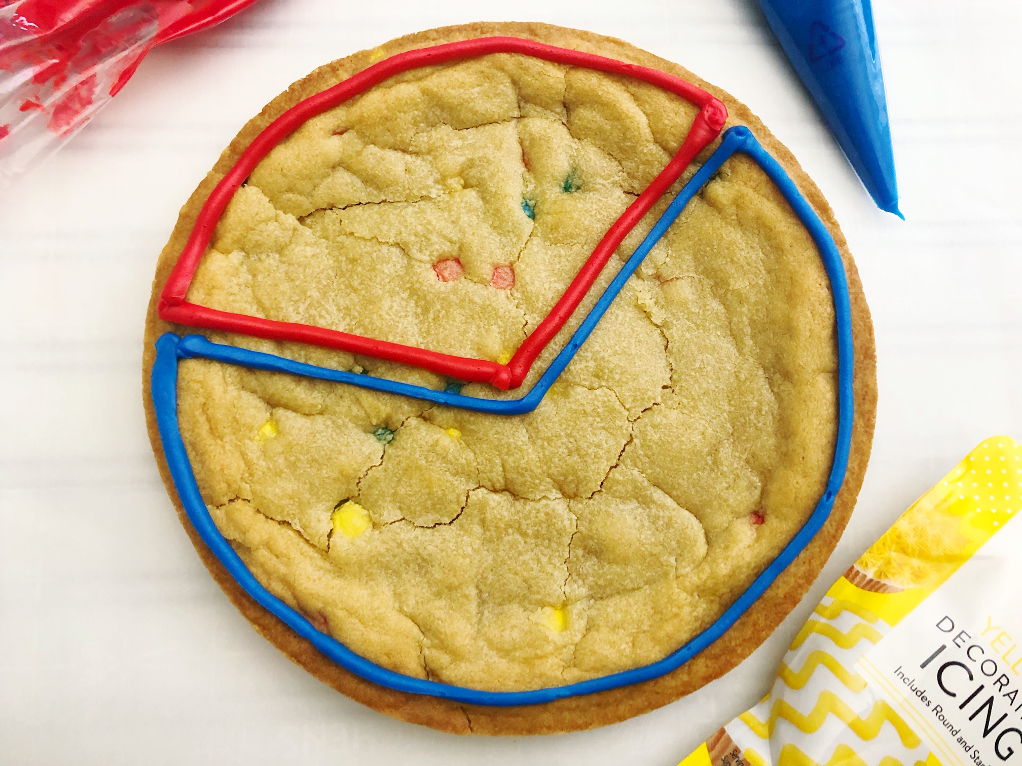 how to decorate a cookie pizza