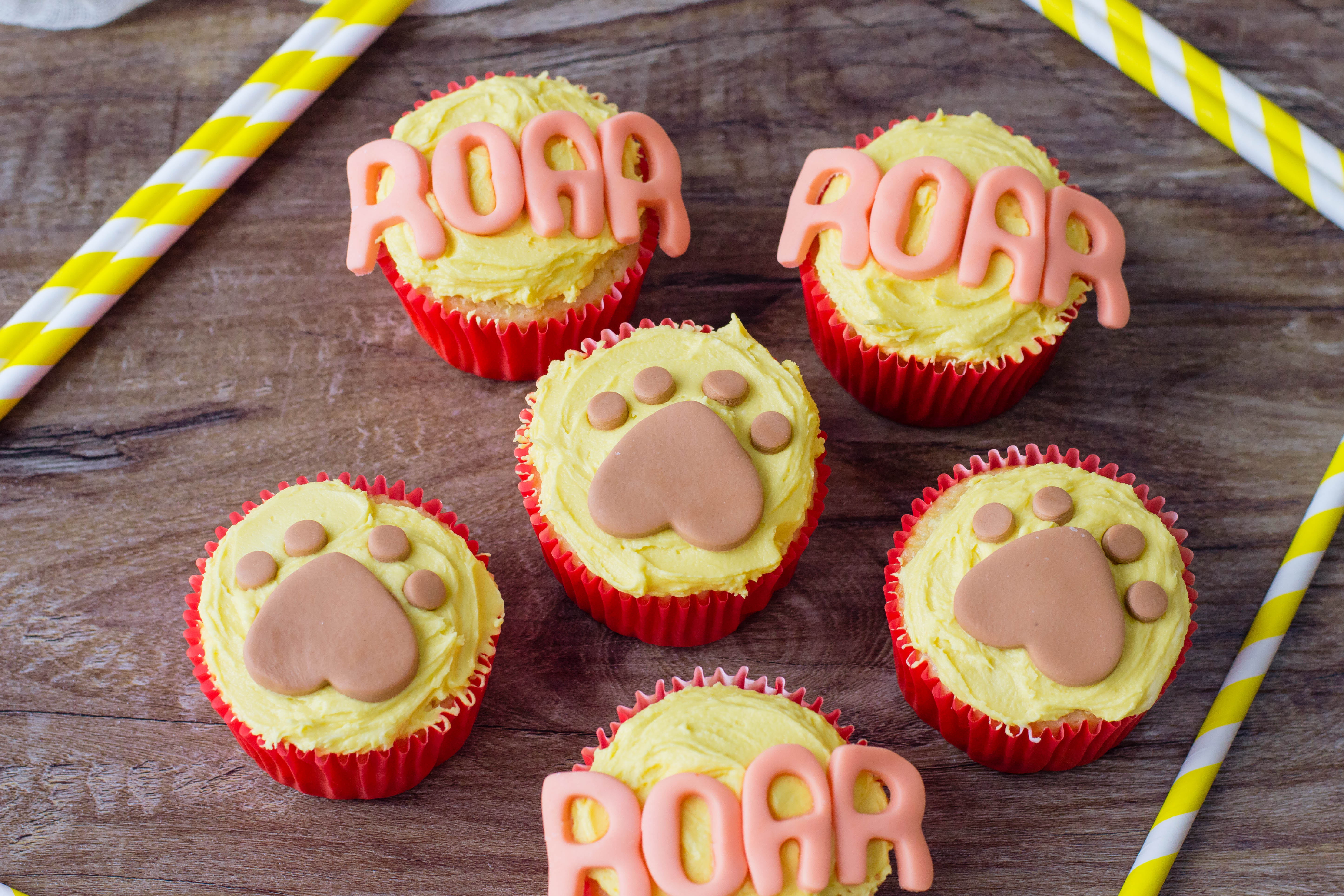 I'm Working On "My Roar" Lion King Inspired Cupcakes